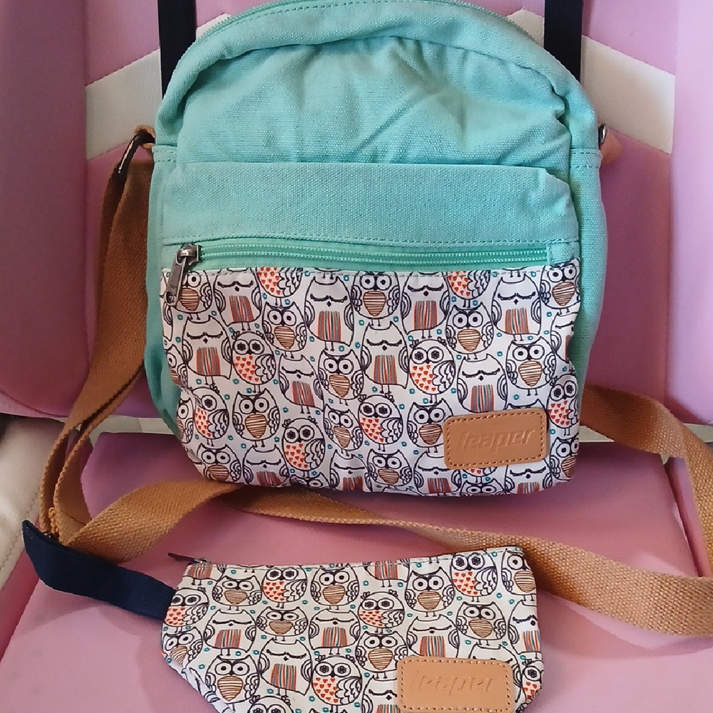 Leaper Owl Print Backpack and Pouch Set